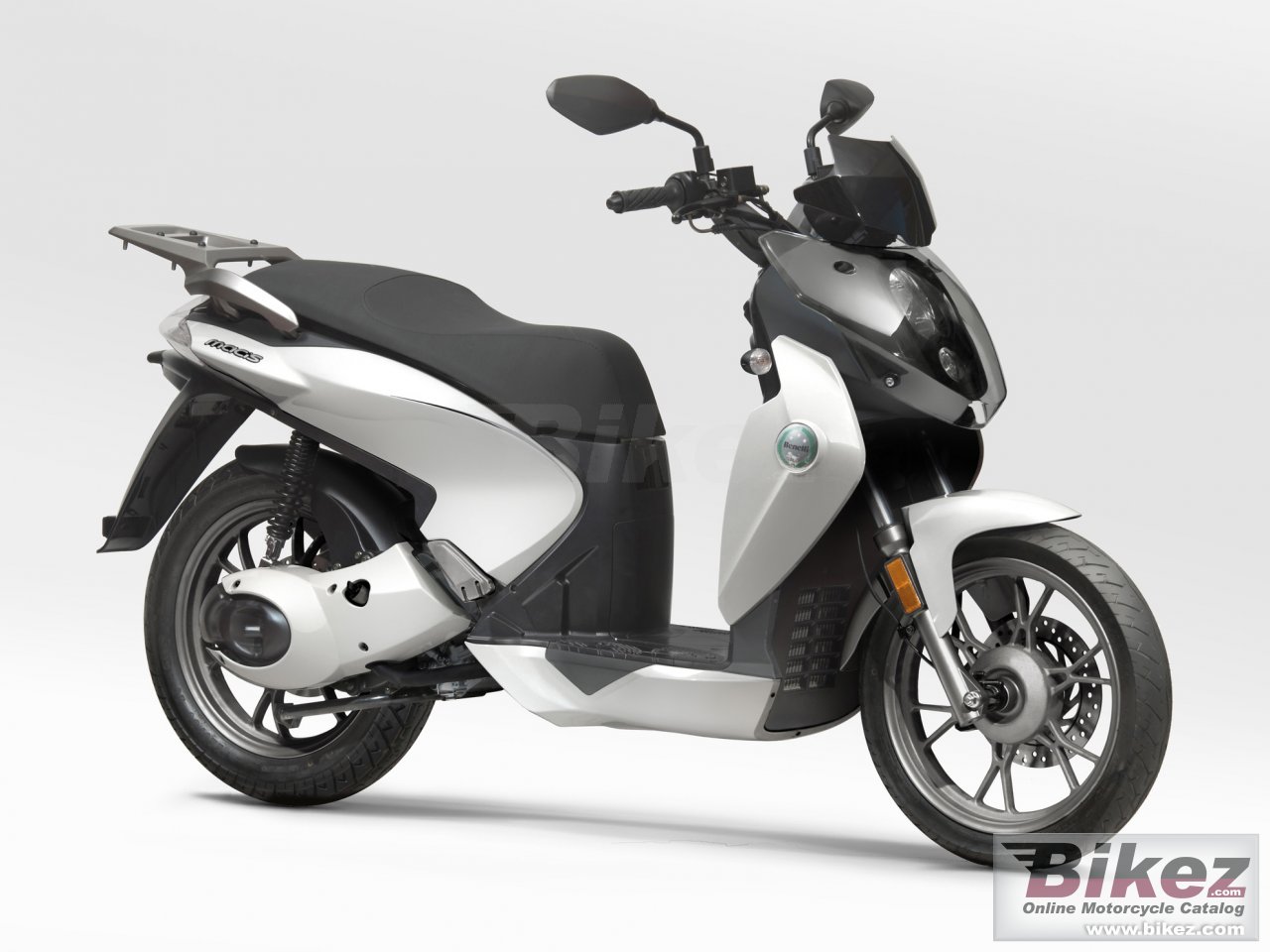 Big Benelli macis 150 picture and wallpaper from Bikez.com